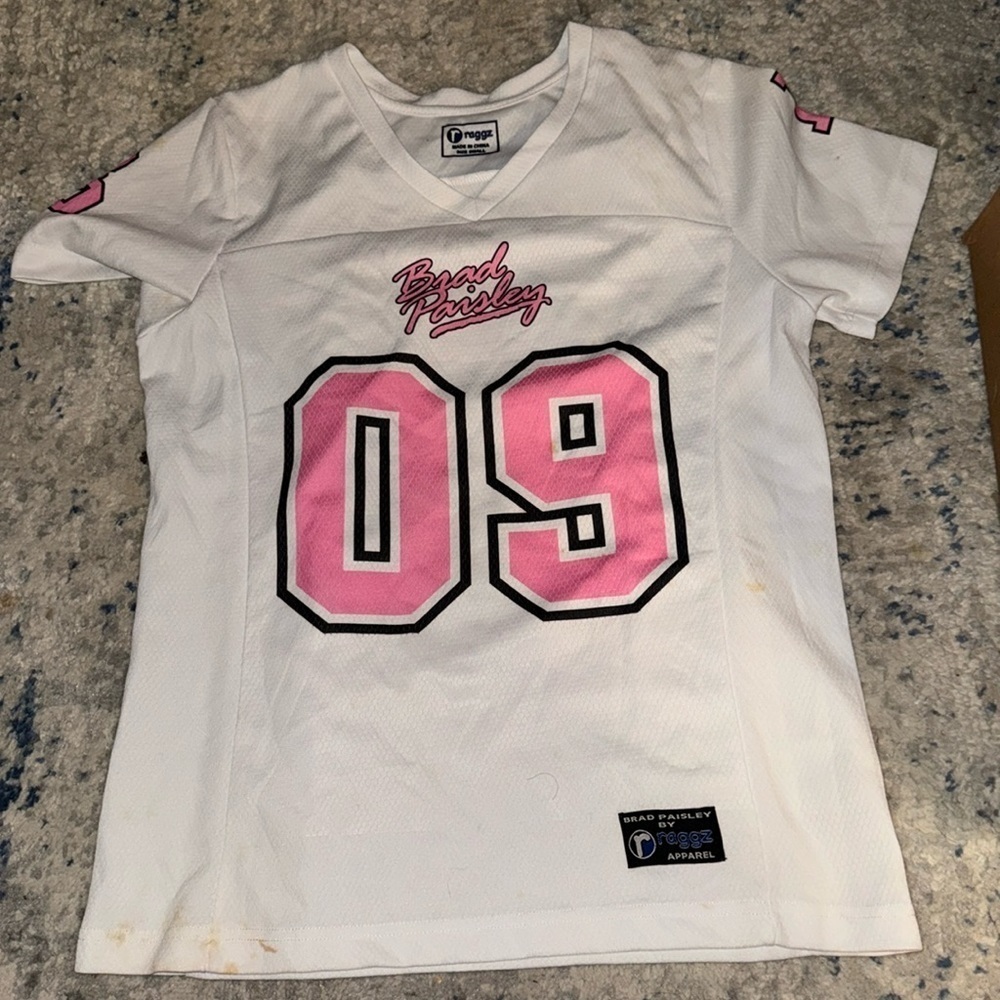Raggz Brad Paisley # 9 white pink short sleeve jersey top flaw Sz S